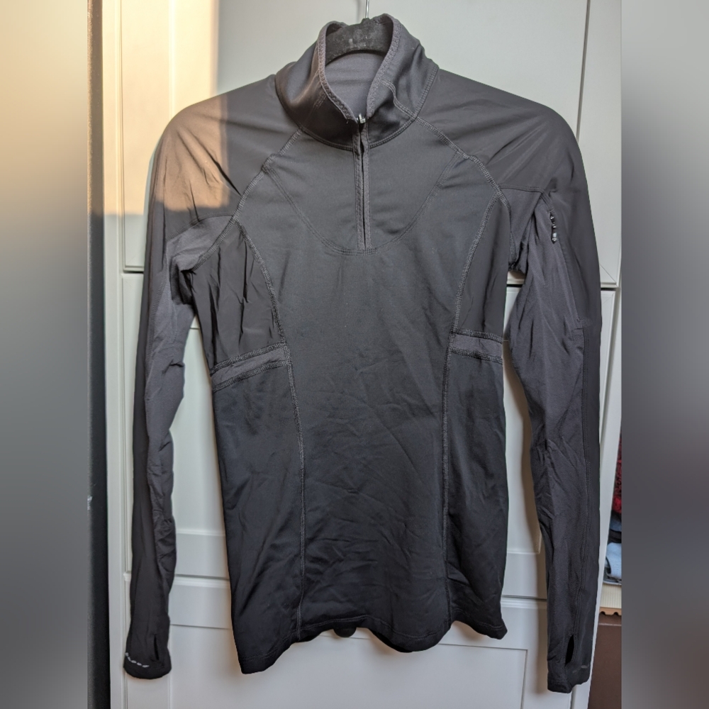 Lululemon slimfit pullover